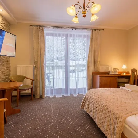 Hotel Diament 2*