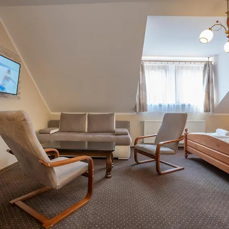 Diament 2* シクラルスカ・ポレンバ